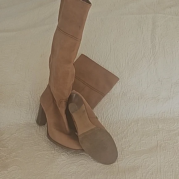J Crew  tall high  heel boots - Picture 6 of 9